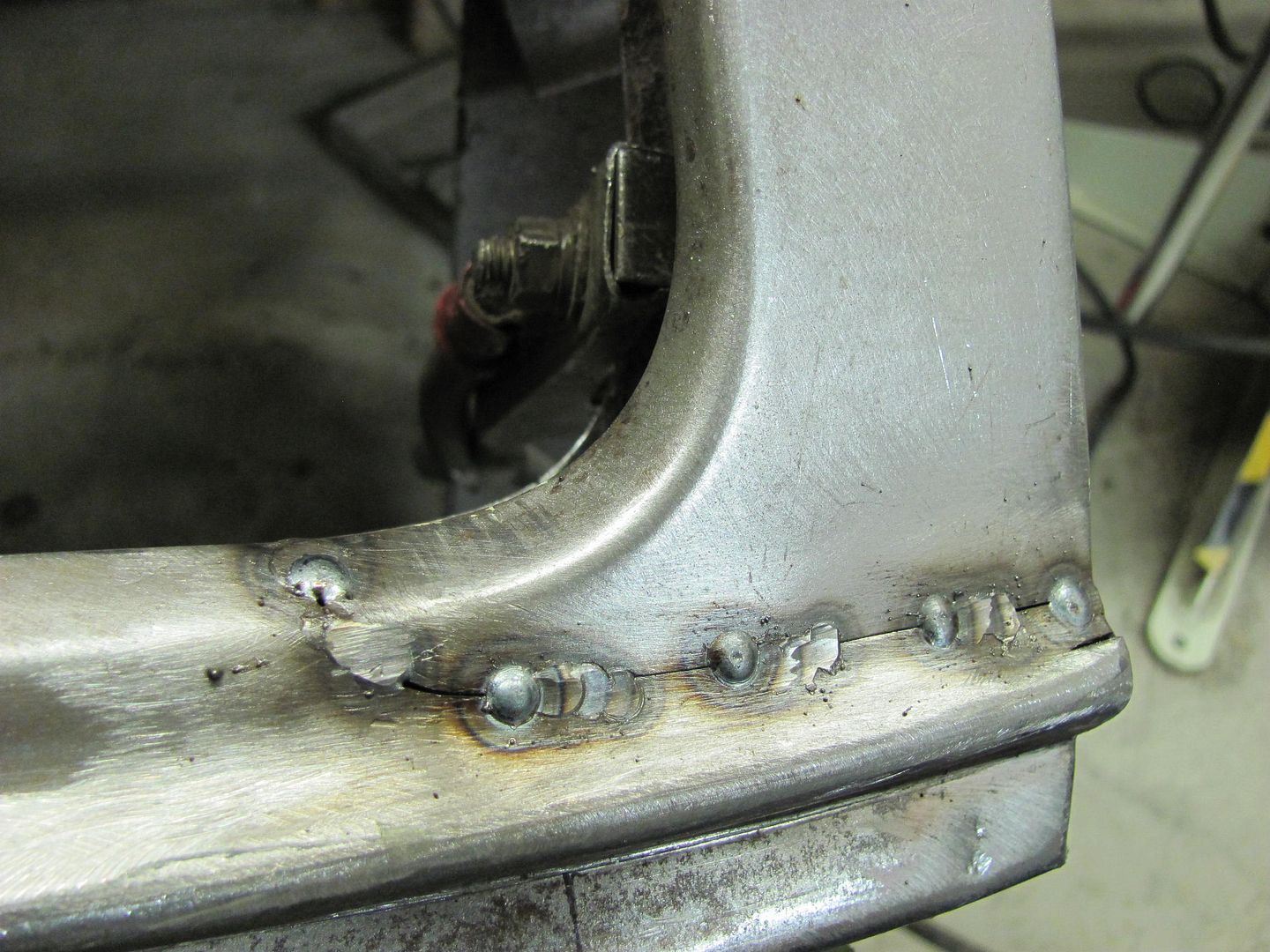 WHAT IS THE PROPER WAY TO WELD PATCH PANELS WITH A MIG